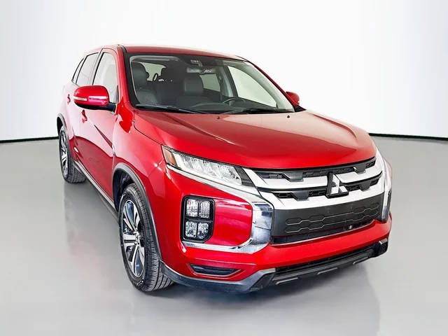 2022 Mitsubishi Outlander Sport SE FWD photo