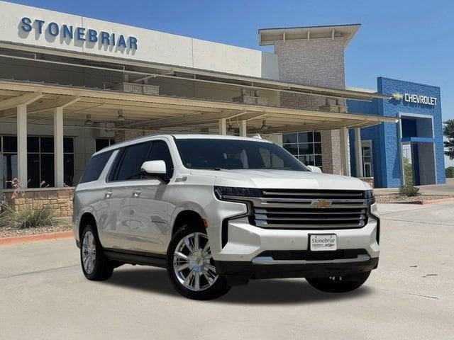2023 Chevrolet Suburban High Country 4WD photo