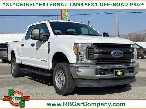 2017 Ford F-350 Super Duty XL 4WD photo