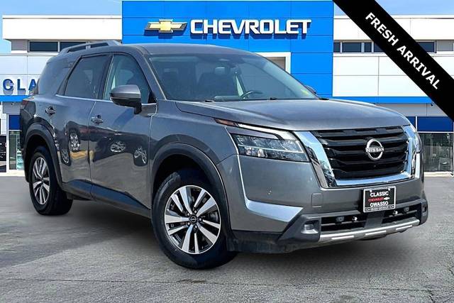 2022 Nissan Pathfinder SL 4WD photo