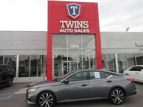 2020 Nissan Altima 2.5 Platinum AWD photo