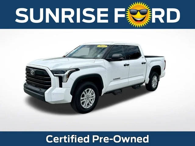 2022 Toyota Tundra SR5 4WD photo