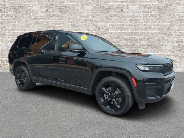 2023 Jeep Grand Cherokee L Altitude 4WD photo