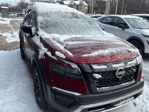 2023 Nissan Pathfinder Rock Creek 4WD photo