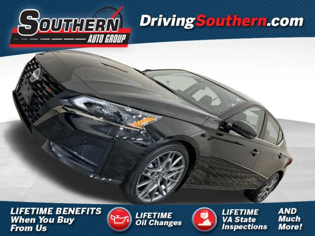 2023 Nissan Altima 2.0 SR FWD photo