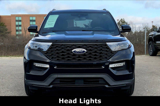 2022 Ford Explorer ST-Line 4WD photo