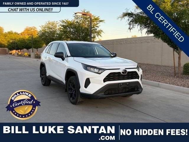 2022 Toyota RAV4 LE FWD photo
