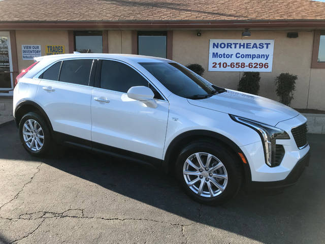 2023 Cadillac XT4 FWD Luxury FWD photo