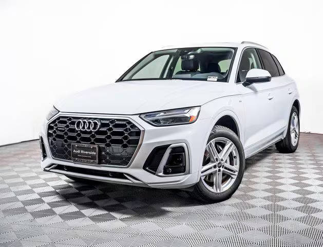 2023 Audi Q5 S line Premium AWD photo
