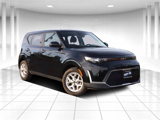 2023 Kia Soul LX FWD photo