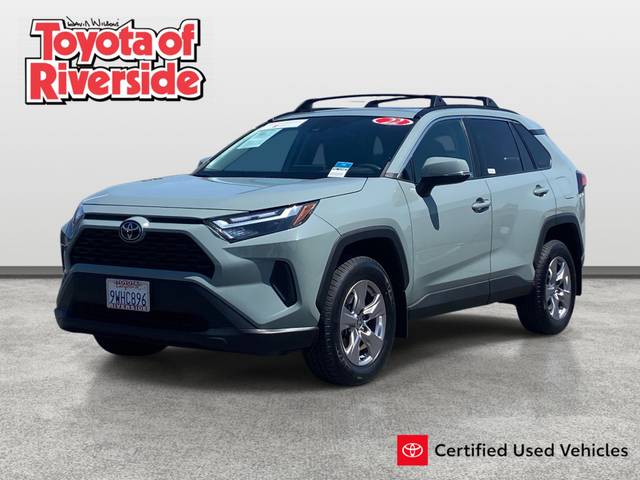2022 Toyota RAV4 XLE FWD photo