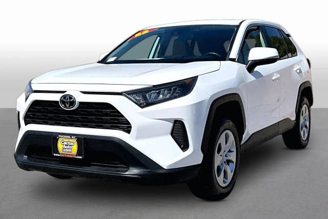 2022 Toyota RAV4 LE FWD photo