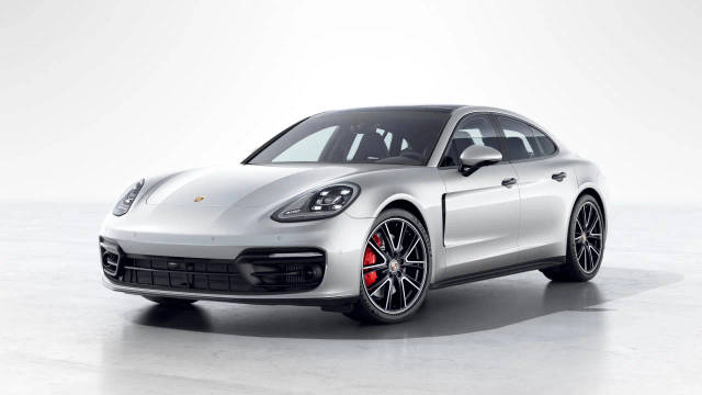 2023 Porsche Panamera 4S AWD photo