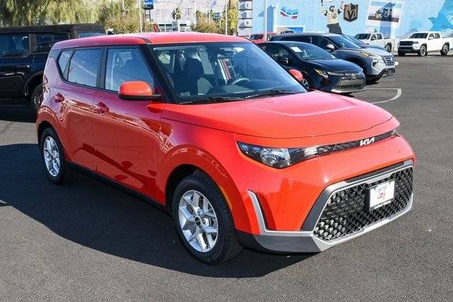 2023 Kia Soul LX FWD photo