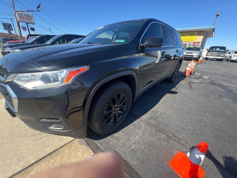 2019 Chevrolet Traverse LS AWD photo