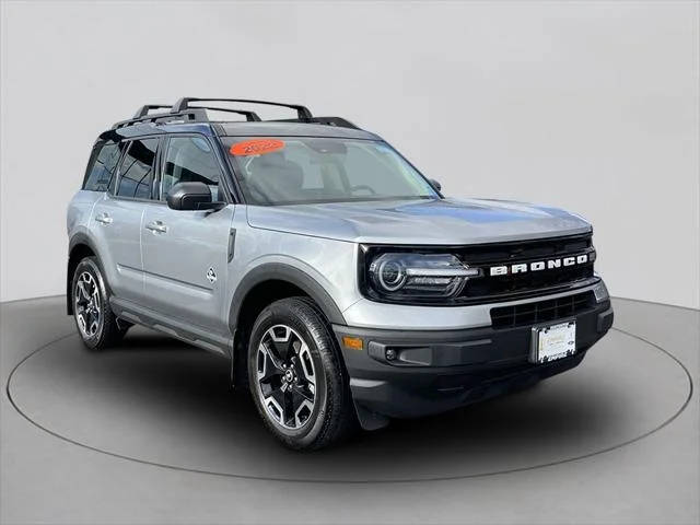 2022 Ford Bronco Sport Outer Banks 4WD photo