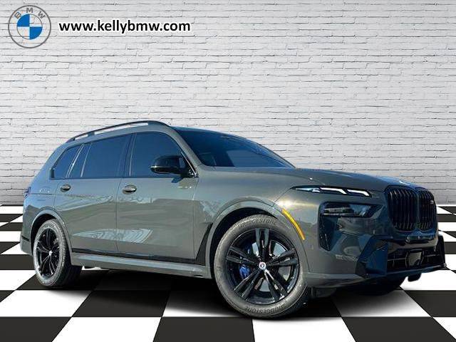 2023 BMW X7 M60i AWD photo