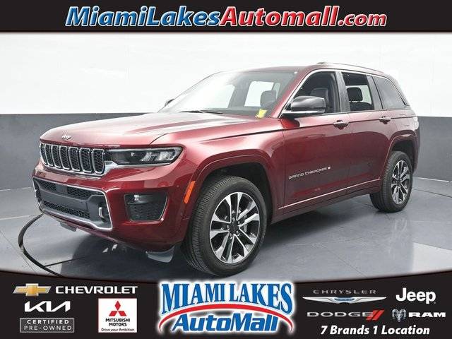 2023 Jeep Grand Cherokee Overland RWD photo