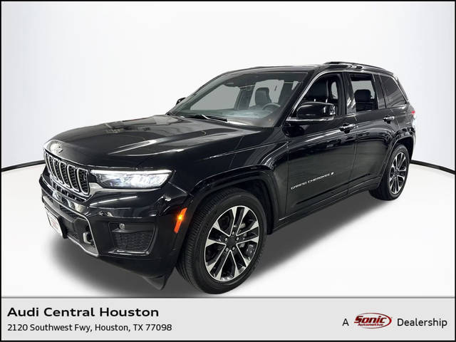 2023 Jeep Grand Cherokee Overland 4WD photo