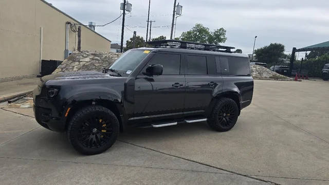 2023 Land Rover Defender 130 First Edition AWD photo