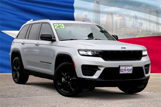 2023 Jeep Grand Cherokee Altitude 4WD photo