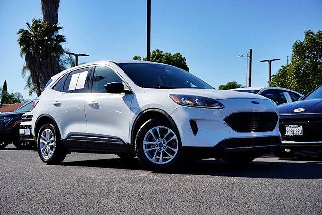 2022 Ford Escape SE FWD photo