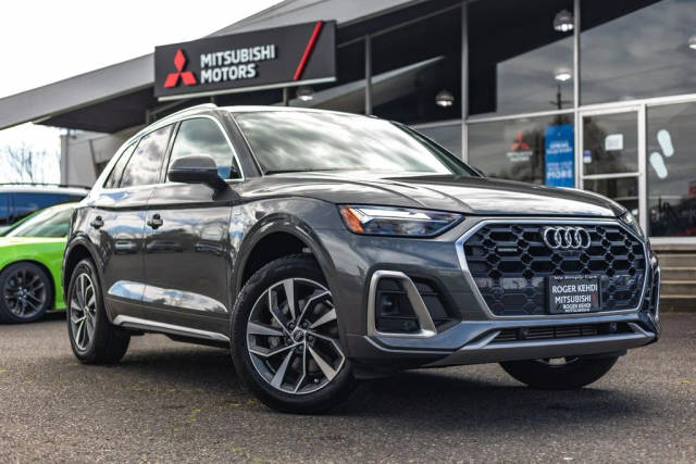 2023 Audi Q5 S line Premium Plus AWD photo