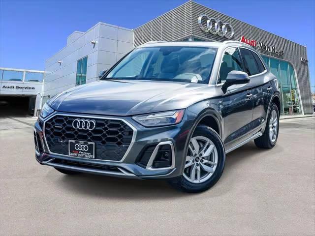 2023 Audi Q5 S line Premium AWD photo