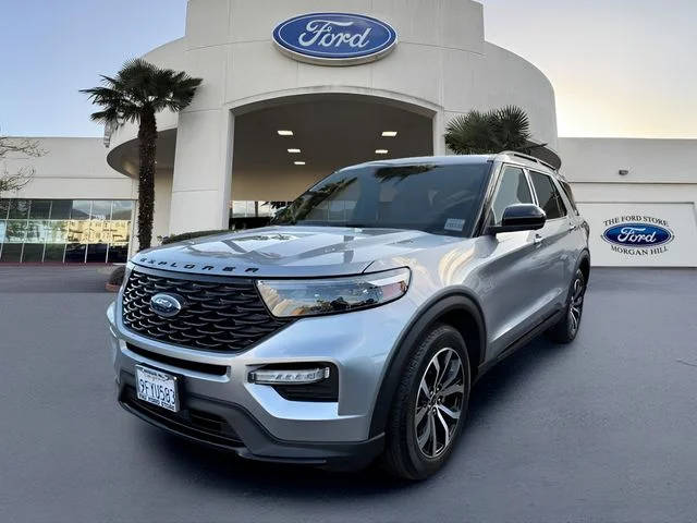 2022 Ford Explorer ST-Line RWD photo