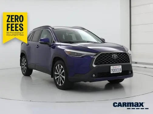 2022 Toyota Corolla Cross XLE FWD photo