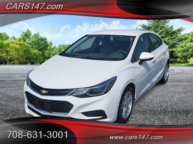 2017 Chevrolet Cruze LT FWD photo