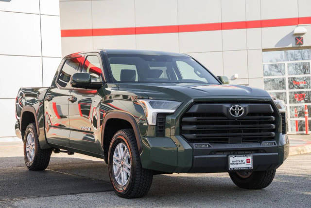 2023 Toyota Tundra SR5 4WD photo