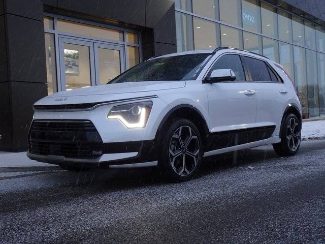 2023 Kia Niro EX Touring FWD photo