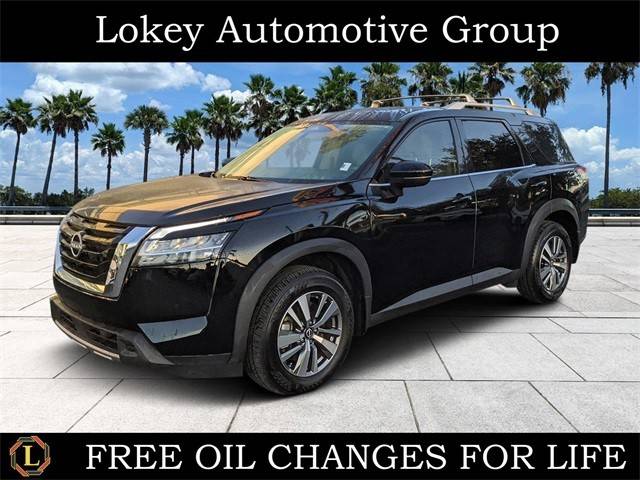 2023 Nissan Pathfinder SL 4WD photo