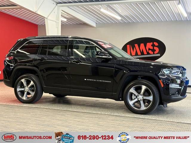 2023 Jeep Grand Cherokee Limited 4WD photo