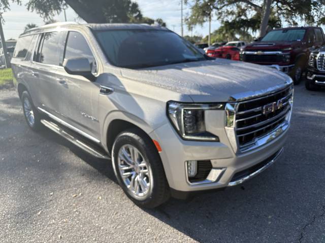 2023 GMC Yukon XL SLT 4WD photo