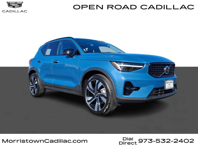 2023 Volvo XC40 Ultimate Dark Theme AWD photo