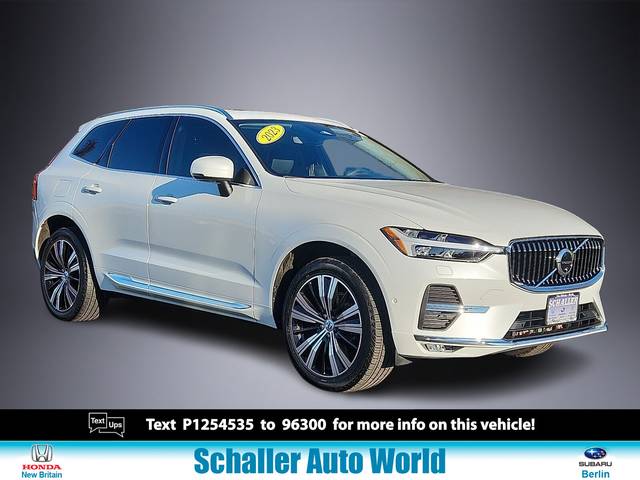 2023 Volvo XC60 Plus Bright Theme AWD photo