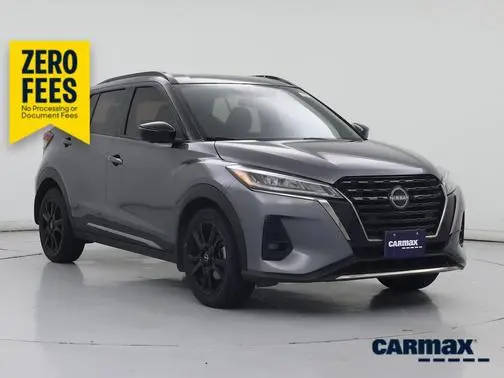 2023 Nissan Kicks SR FWD photo