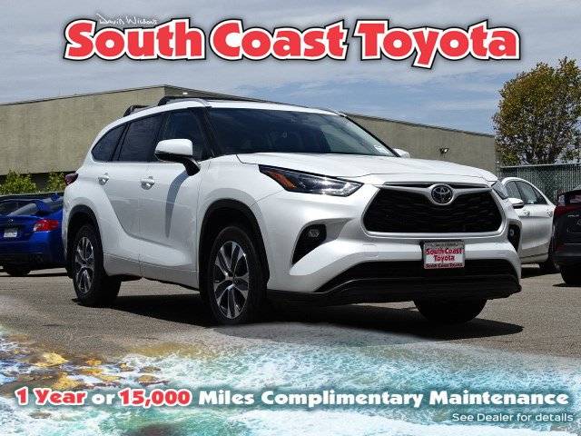 2023 Toyota Highlander XLE FWD photo