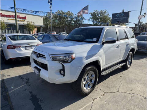 2021 Toyota 4Runner SR5 4WD photo