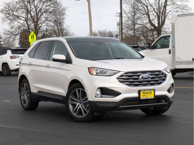 2019 Ford Edge Titanium AWD photo