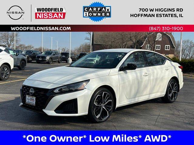 2023 Nissan Altima 2.5 SR AWD photo