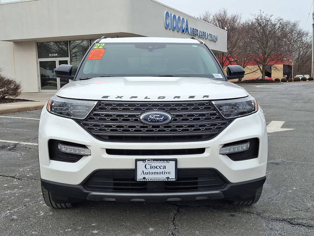 2022 Ford Explorer XLT 4WD photo