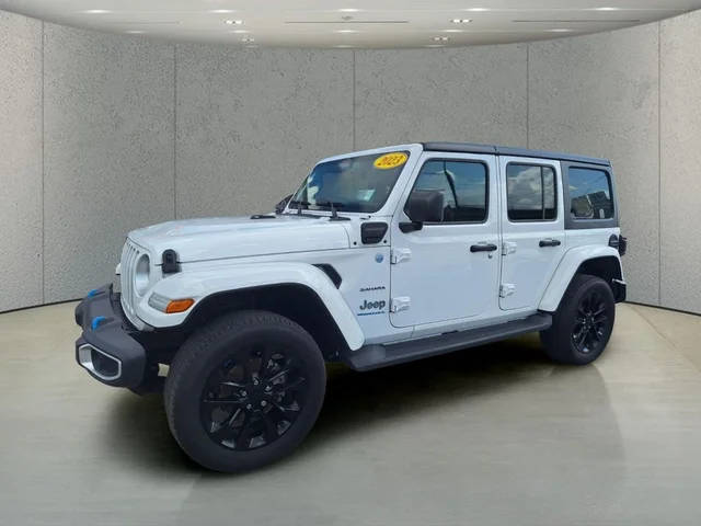 2023 Jeep Wrangler Unlimited 4xe Sahara 4WD photo