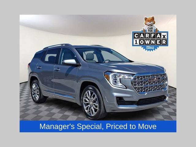 2023 GMC Terrain Denali AWD photo
