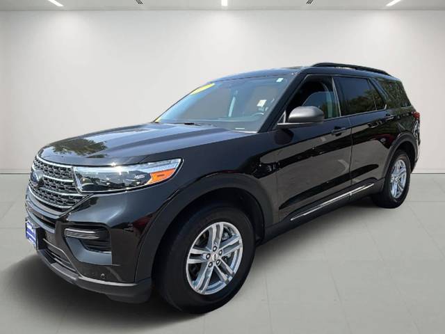 2022 Ford Explorer XLT 4WD photo