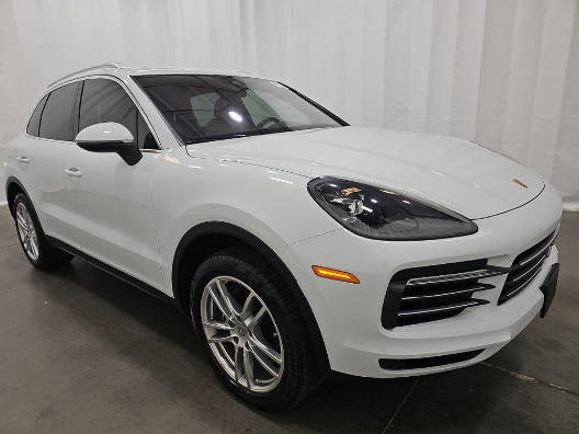 2023 Porsche Cayenne  AWD photo