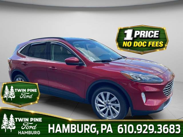 2022 Ford Escape Titanium AWD photo