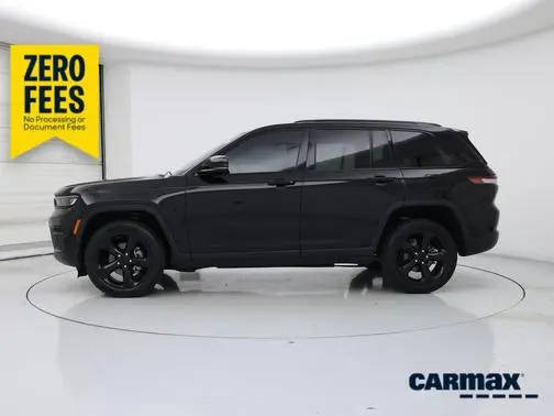 2023 Jeep Grand Cherokee Altitude RWD photo